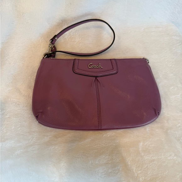 Coach Lilac Smooth Leather Pleated Mini Bag/ Convertible Wristlet - Picture 1 of 6